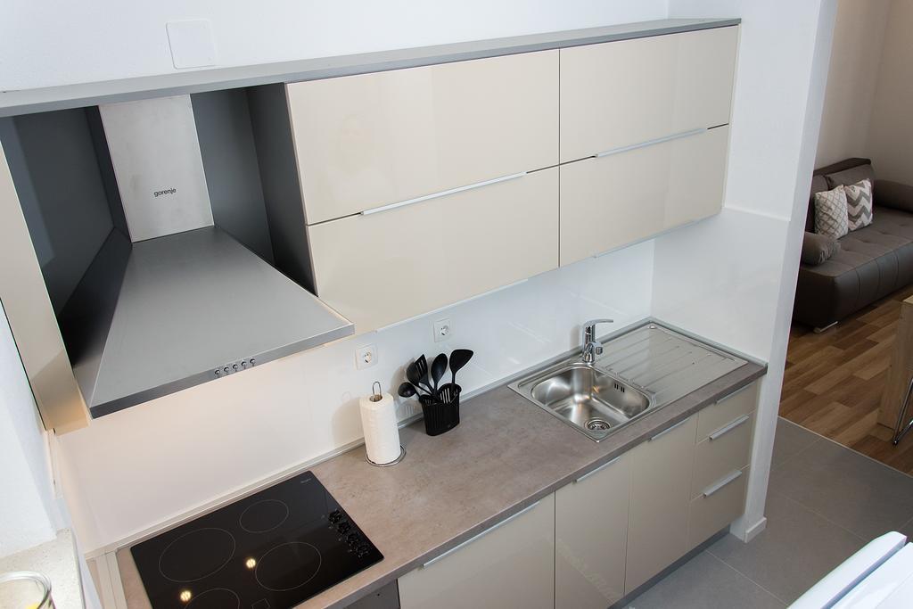 Apartment Gamma With Hydromassage Mini Pool Near Split Žrnovnica Zewnętrze zdjęcie