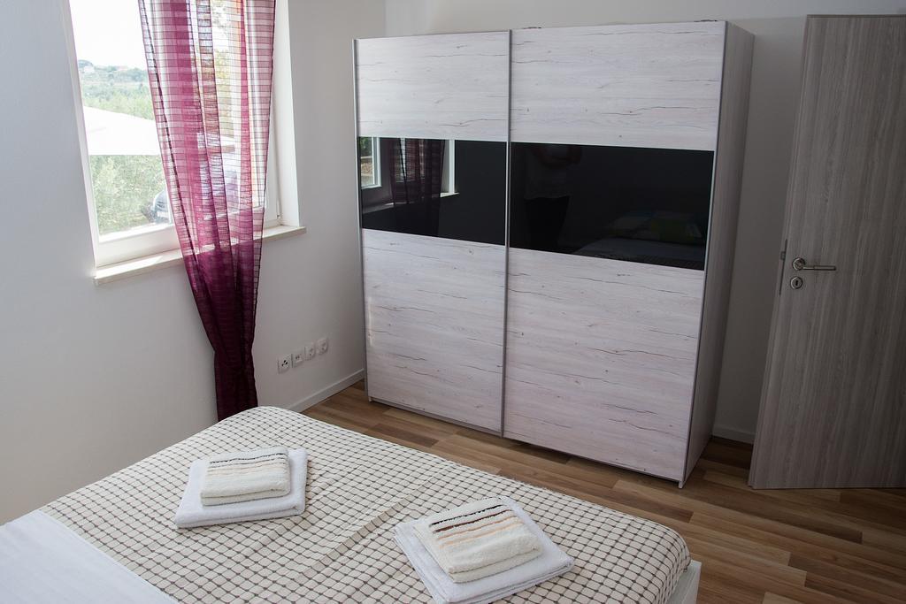 Apartment Gamma With Hydromassage Mini Pool Near Split Žrnovnica Zewnętrze zdjęcie